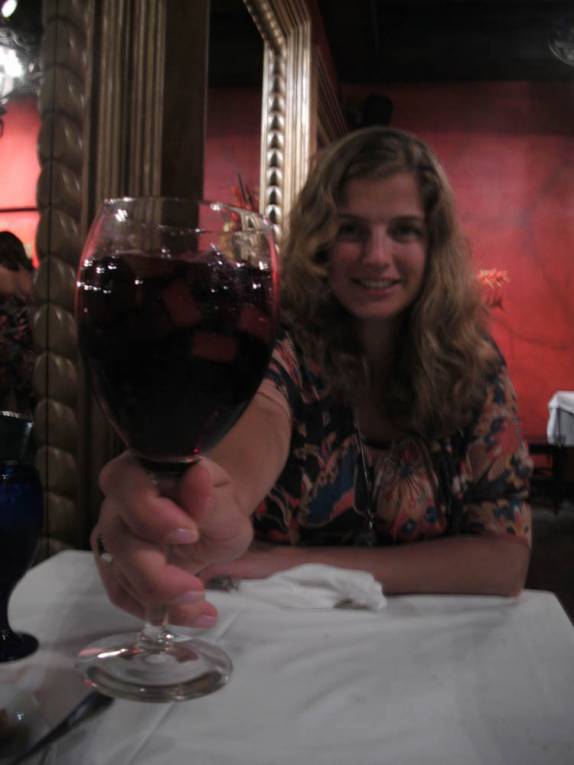 Tirando a barriga da miséria na churrascaria brasileira 'Texas do Brasil', em Palm Beach - Aruba